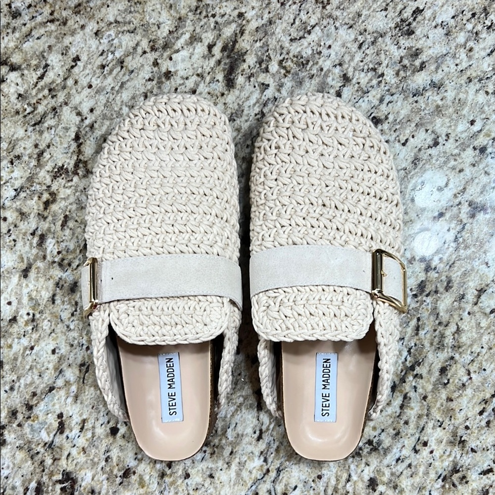 NWOT Steve Madden Cream Mules with Woven Texture